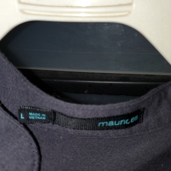 Top - Picture 2 of 2